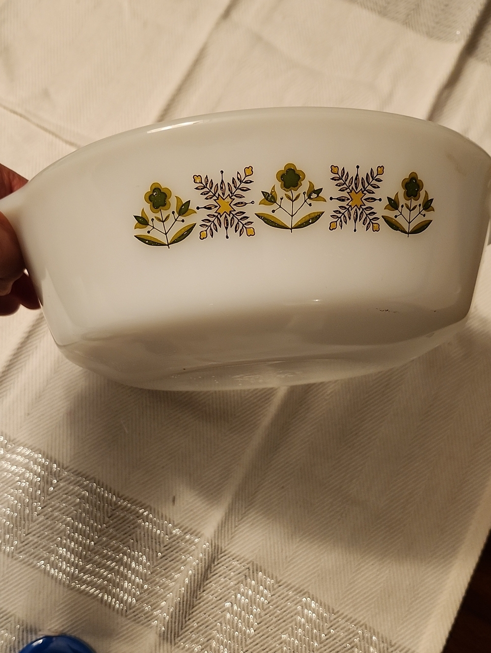 Anchor Hocking 437 Fire King White Floral Glass Casserole Dish with Handles